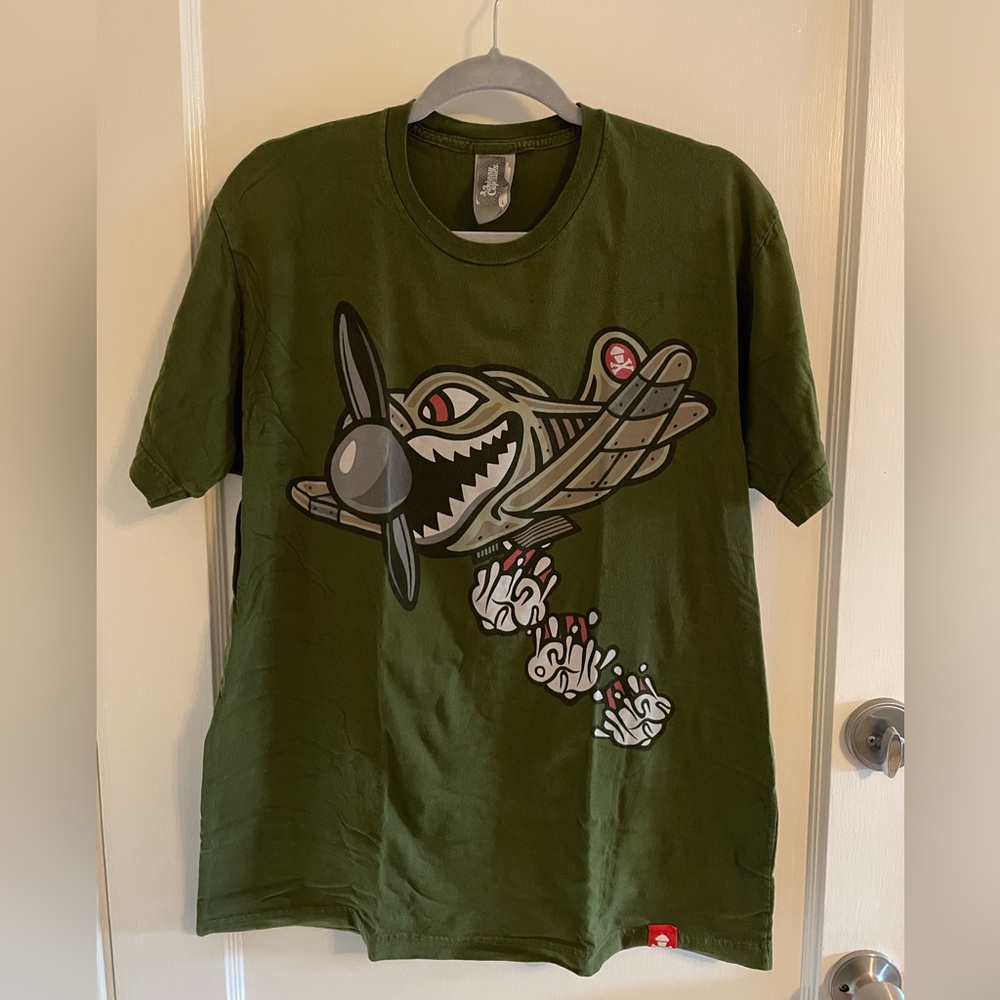 Johnny Cupcakes Jet Bomber Green T-Shirt Size Men’s Large
